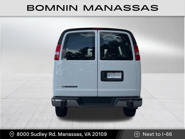 2022 chevrolet express 2500 rwd 2500 regular wheelbase wt