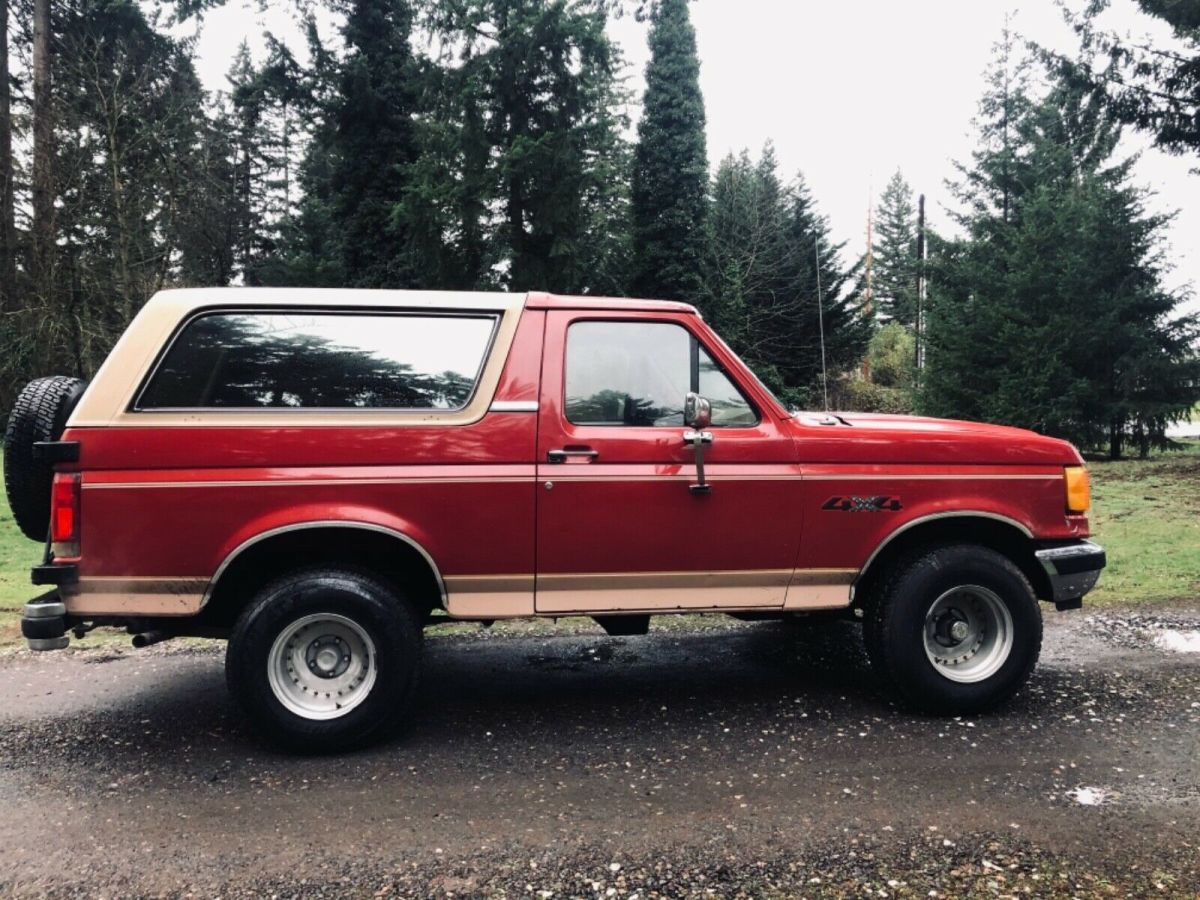 1988 ford bronco 4 x 4 rare color combination