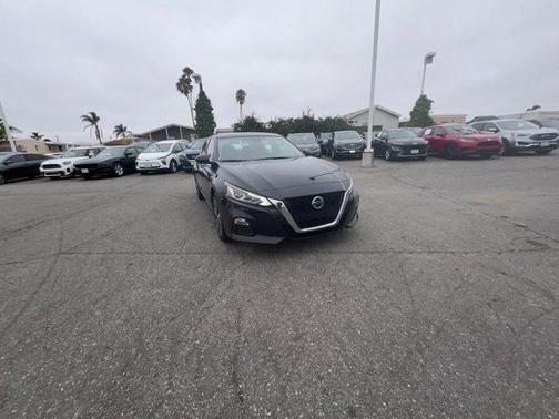 2022 nissan altima
