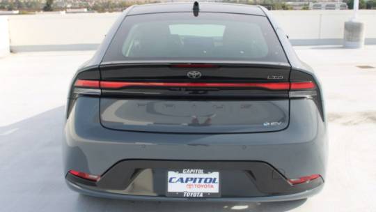 2024 Toyota Prius