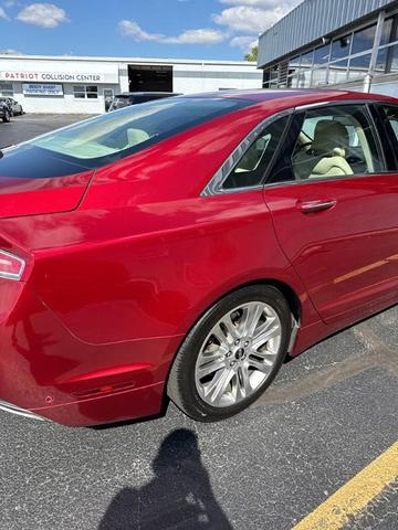 2013 lincoln mkz base