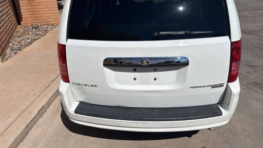 2010 Chrysler Town & Country