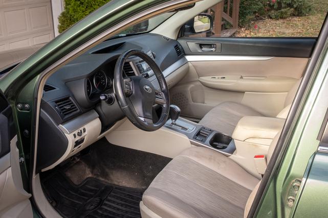 2013 subaru outback 2.5i premium