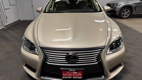 2016 Lexus LS