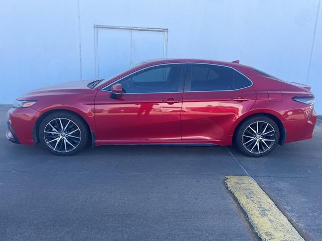 2023 toyota camry se