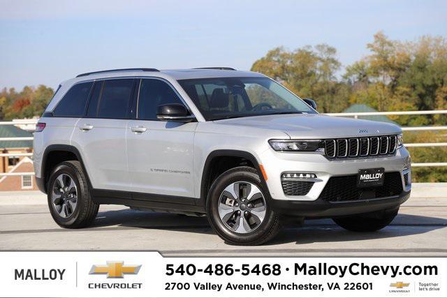 2022 jeep grand cherokee 4xe base