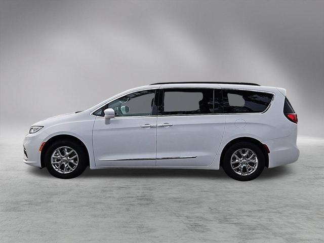 2022 chrysler pacifica touring-l