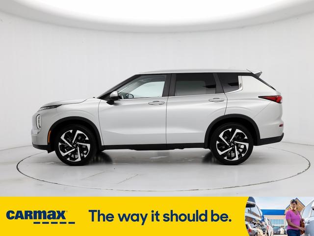 2022 mitsubishi outlander es