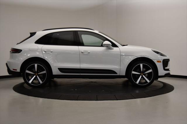 2024 porsche macan base