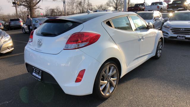 2016 hyundai veloster base 3dr coupe 6m w/yellow accent interior for sale in danbury, connecticut