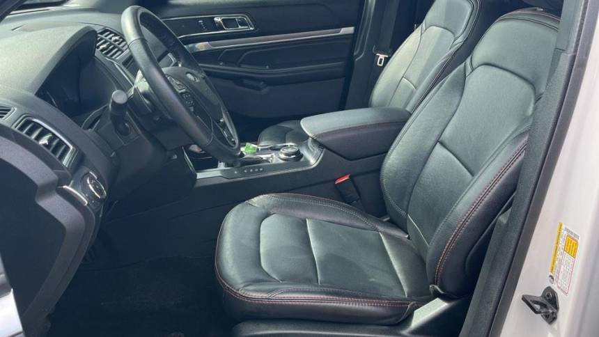 2019 ford explorer sport