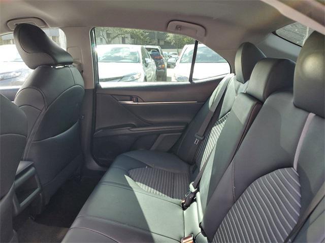 2024 toyota camry se