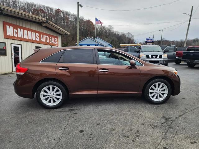 2010 toyota venza base