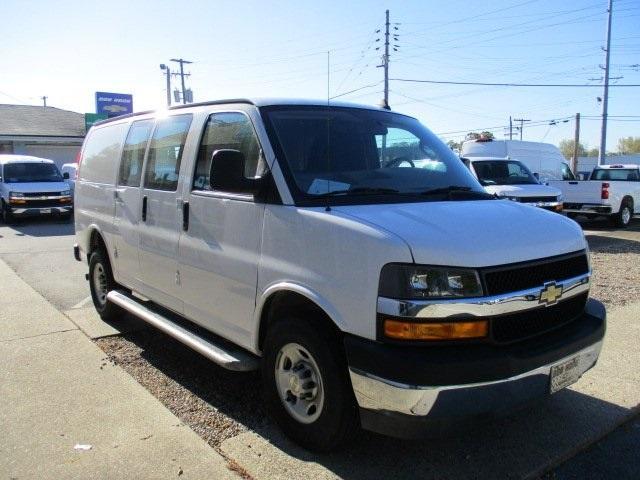 2022 chevrolet express 2500 work van