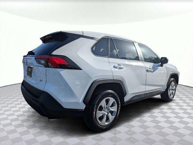 2023 toyota rav4 le