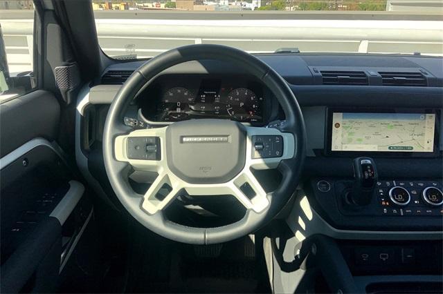 2024 land rover defender p300