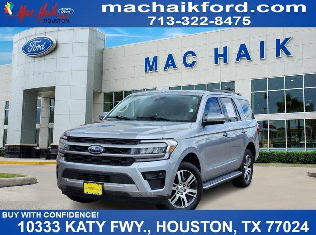 2023 ford expedition xlt