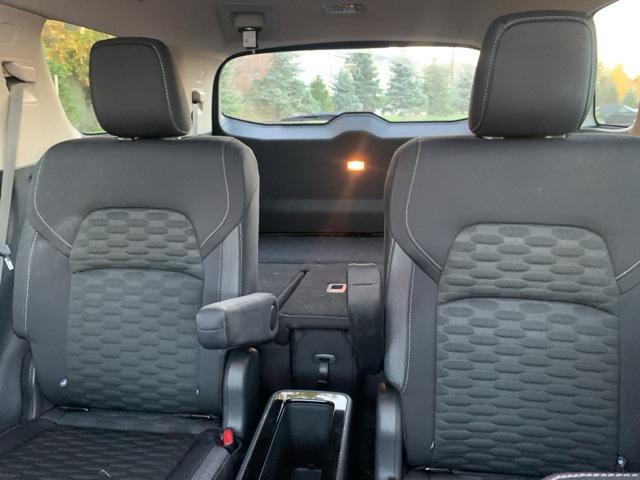 2022 nissan pathfinder sv 4wd
