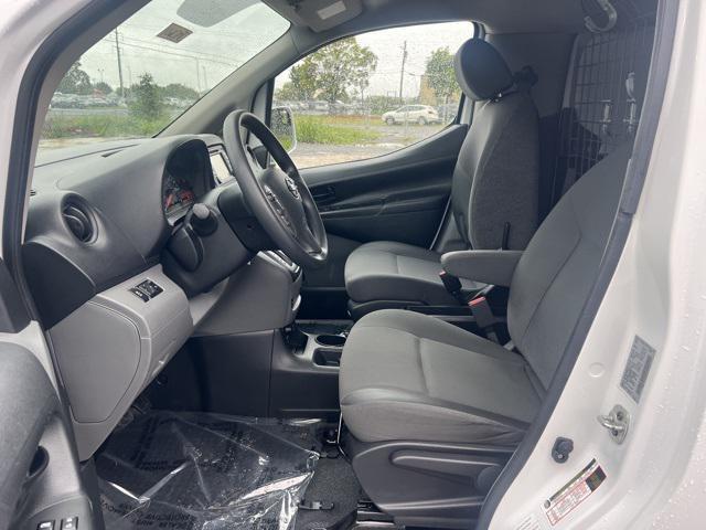 2018 nissan nv200 sv