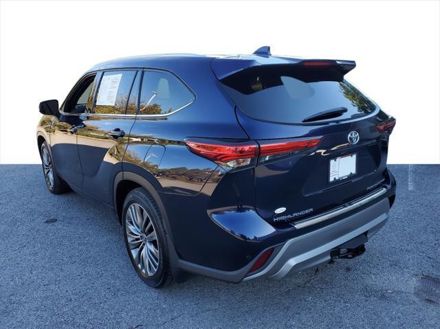 2021 toyota highlander platinum