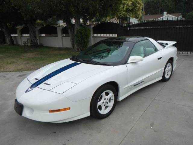 1994 pontiac firebird aniversary 6 speed 9000 miles like new t tops