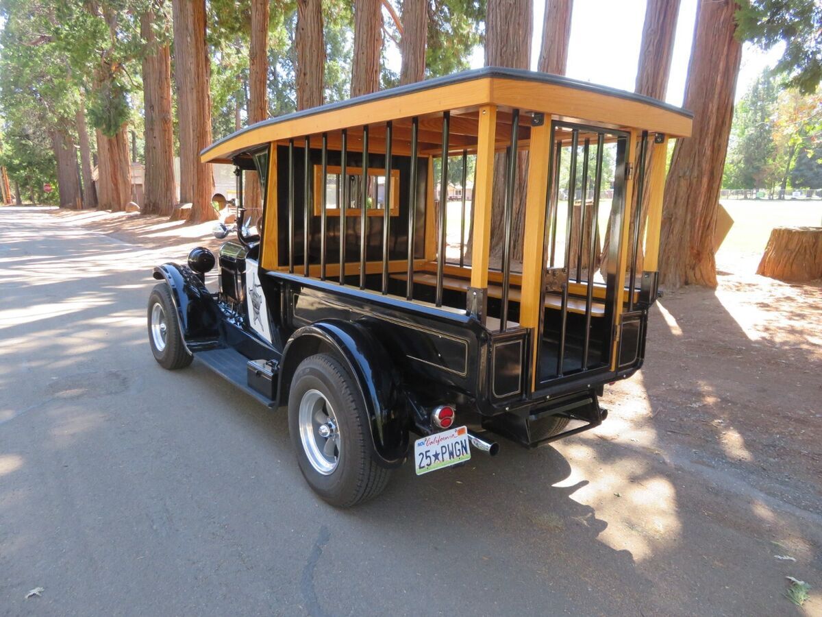 original orland police dep. hotrod paddy wagon in excellent condition