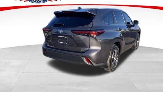 2024 Toyota Highlander