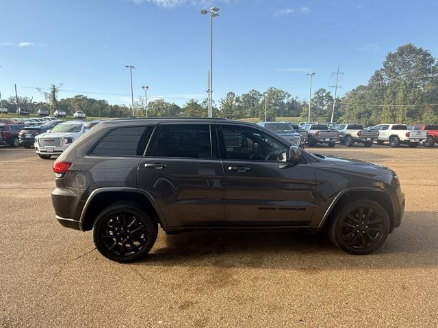 2020 jeep grand cherokee altitude