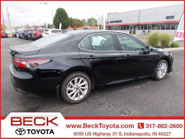 2024 toyota camry le