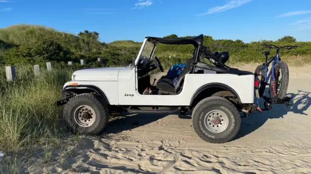 1982 jeep jeep suv white 4wd automatic cj7
