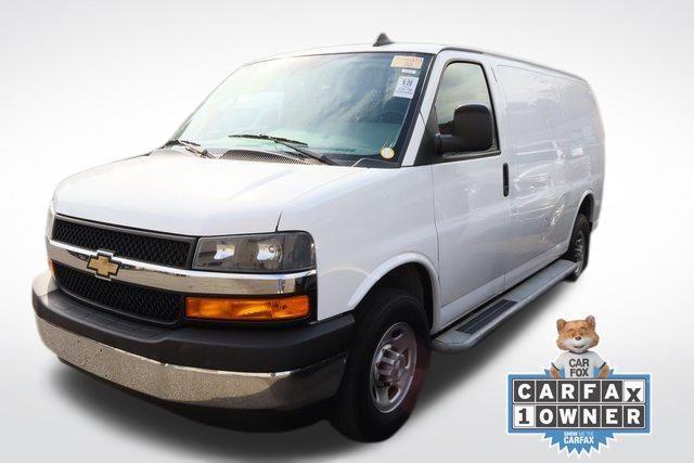 2022 chevrolet express 2500 work van