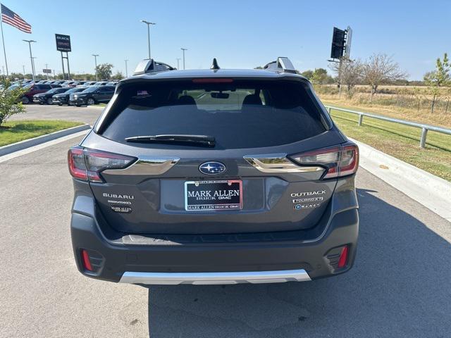 2022 subaru outback touring xt