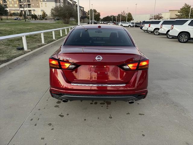 2021 nissan altima sr fwd