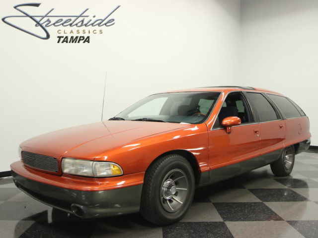 cool family cruiser, 5.0 efi v8, 700r4, loaded, 2nd row sunroof, super clean!!