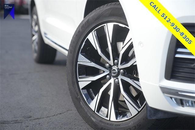 2023 volvo xc60 b5 plus bright theme