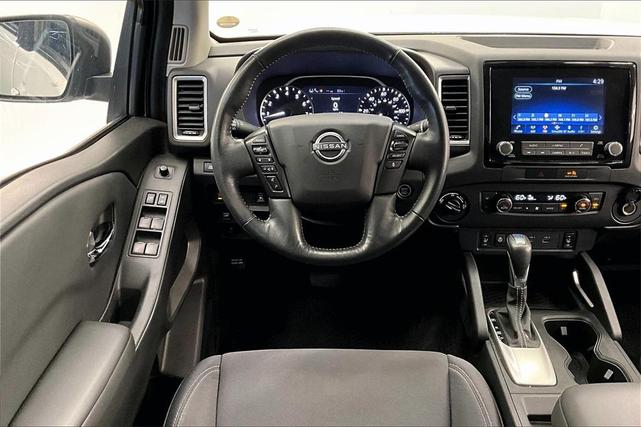 2023 nissan frontier sv