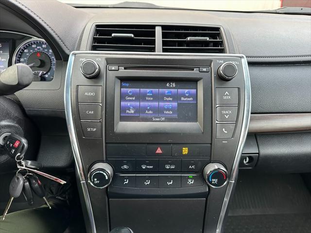 2017 toyota camry le