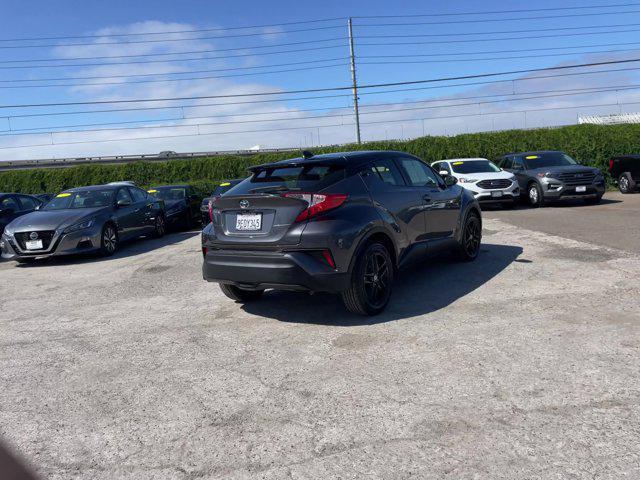 2021 toyota c-hr le