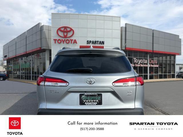 2022 toyota corolla cross le