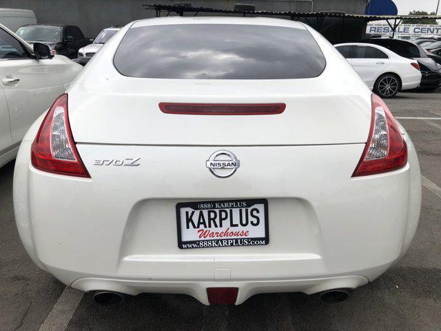 2013 nissan 370z base