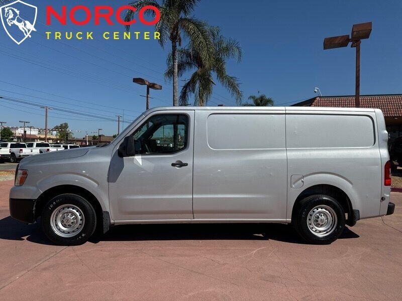 2012 nissan nv 1500 s