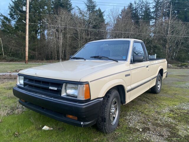 1986 mazda b2000 lx 2.0 engine, 5 speed manual transmission 86 tan/brown 49,5xx