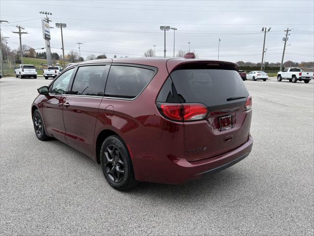 2020 chrysler pacifica touring