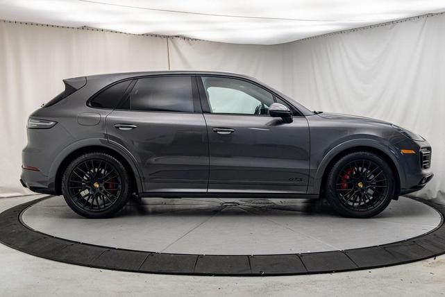 2021 porsche cayenne gts
