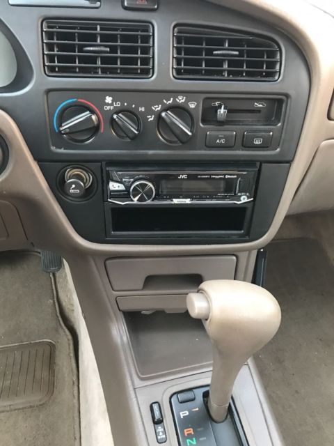 1994 toyota camry wagon le v6