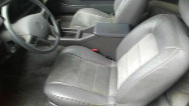 93 cougar se xr7 v6 auto, 80,000 miles, runs but engine knocks