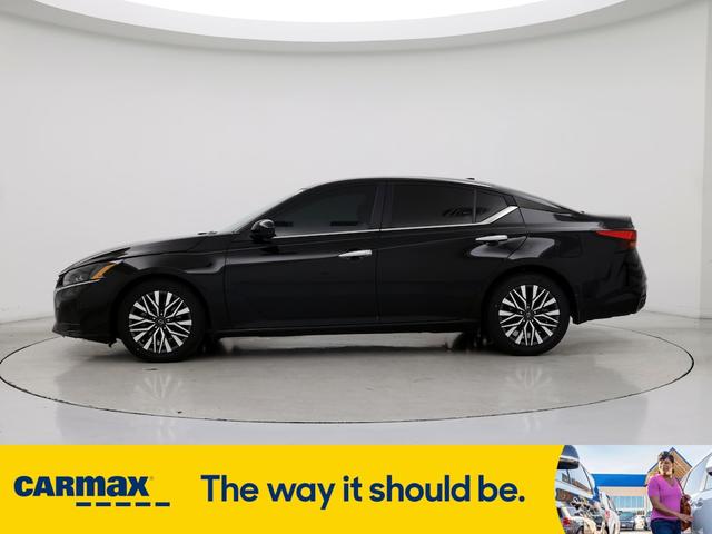2023 nissan altima sv