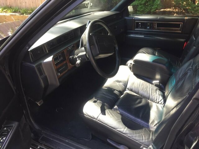 1992 cadillac sedan