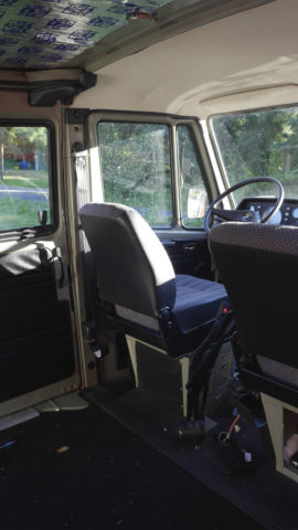 1981 tn 308 van 2.3l gas 4sp 17,000 miles left/right sliding doors