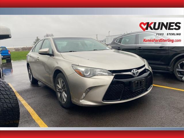 2016 toyota camry se